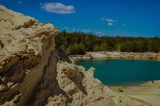 Блакитні озера.webp